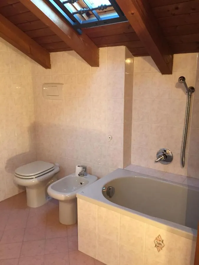 Casa Grazia Διαμέρισμα Magreglio Ιταλία